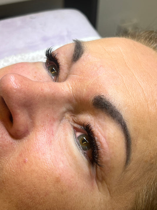 Natürliche Wimpernverlängerung: Alles, was du über Wimpernextensions wissen musst